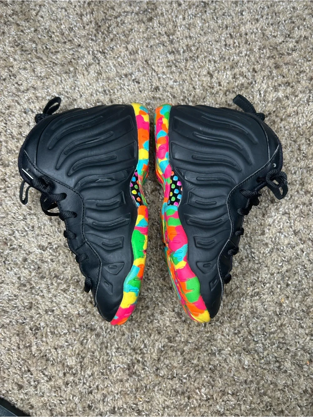 Nike youth Foamposite. Fruity Pebble Black.